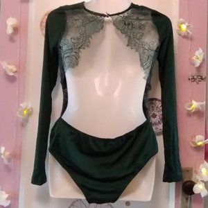 Emerald (M) Sexy Backless Lace Trim Bodysuit